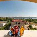 Lovely In With Wifi Apartament