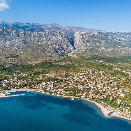 Апартаменты Lovely In With Wifi *