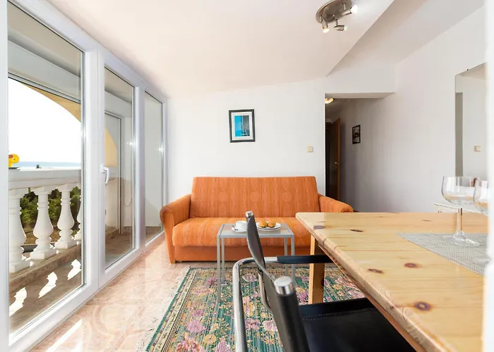Appartamento Lovely In With Wifi